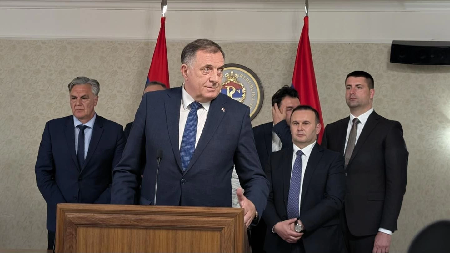 Interpol odbio zahtjev Suda BiH za promjenu odluke o potjernici za Dodikom i Stevandićem